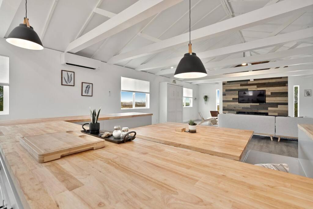 Beautiful Newly Remodeled Home, Near Jt Park ジョシュア・ツリー エクステリア 写真